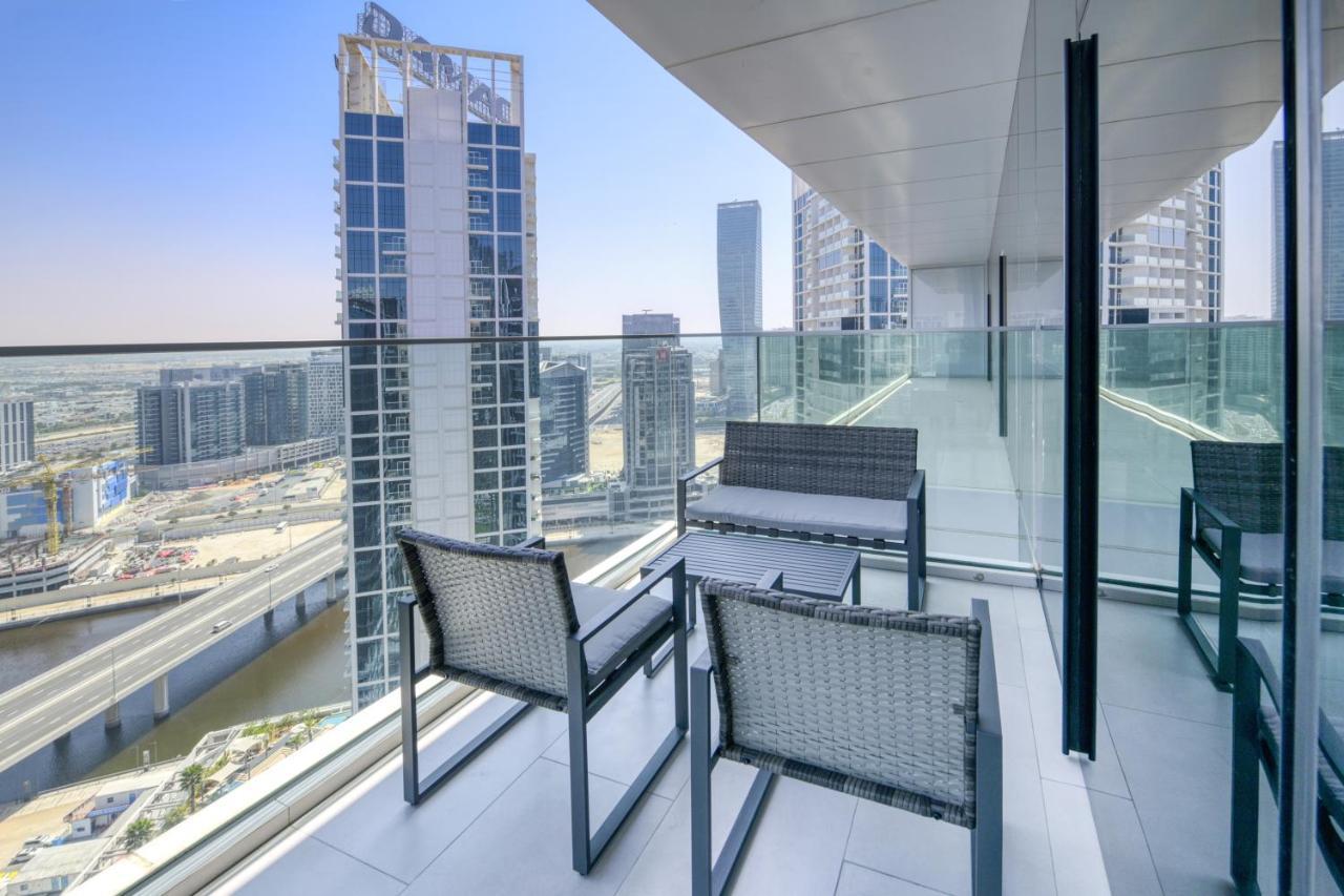 Maison Privee - Luxury, Spacious, Modern Near Burj Khalifa And Dubai Canal Ngoại thất bức ảnh